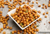 Garlicky Roasted Chickpea Crunch
