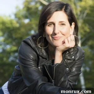 Headshot of Dr. Aviva Romm, Yale-trained physician and author.