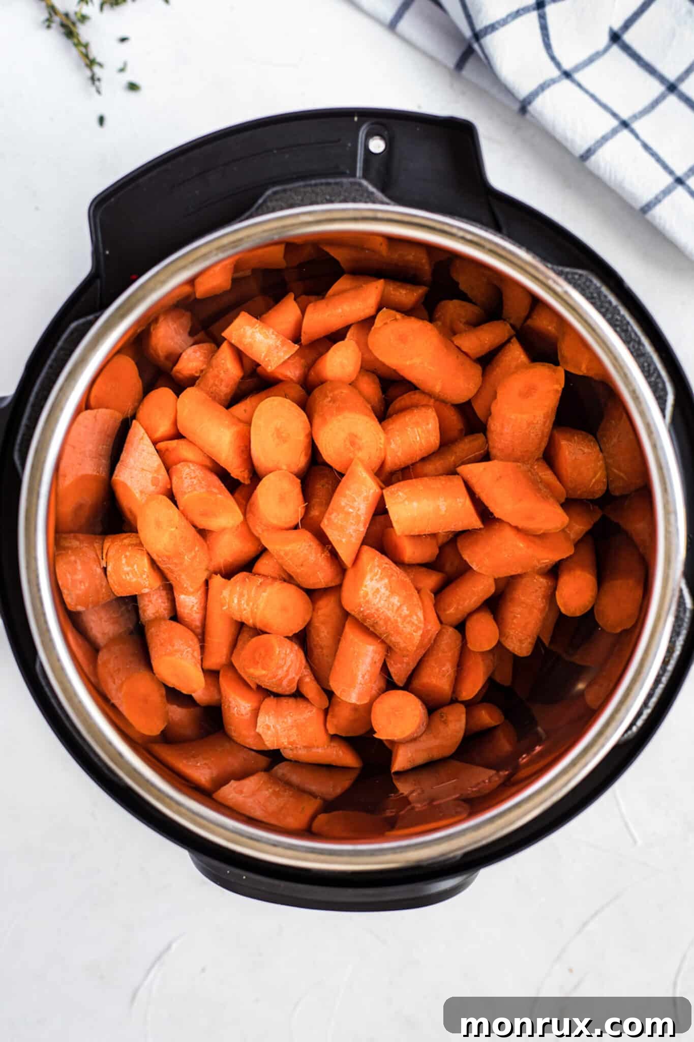 chopped carrots inside instant pot.