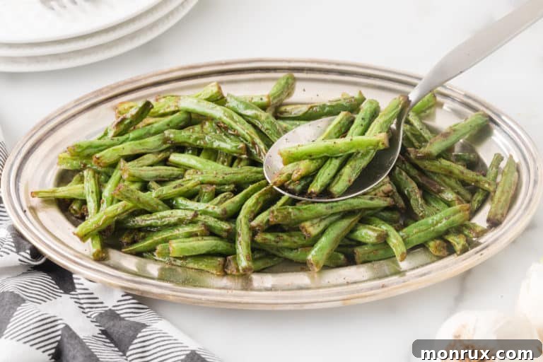 bowl of crispy air fryer green beans.
