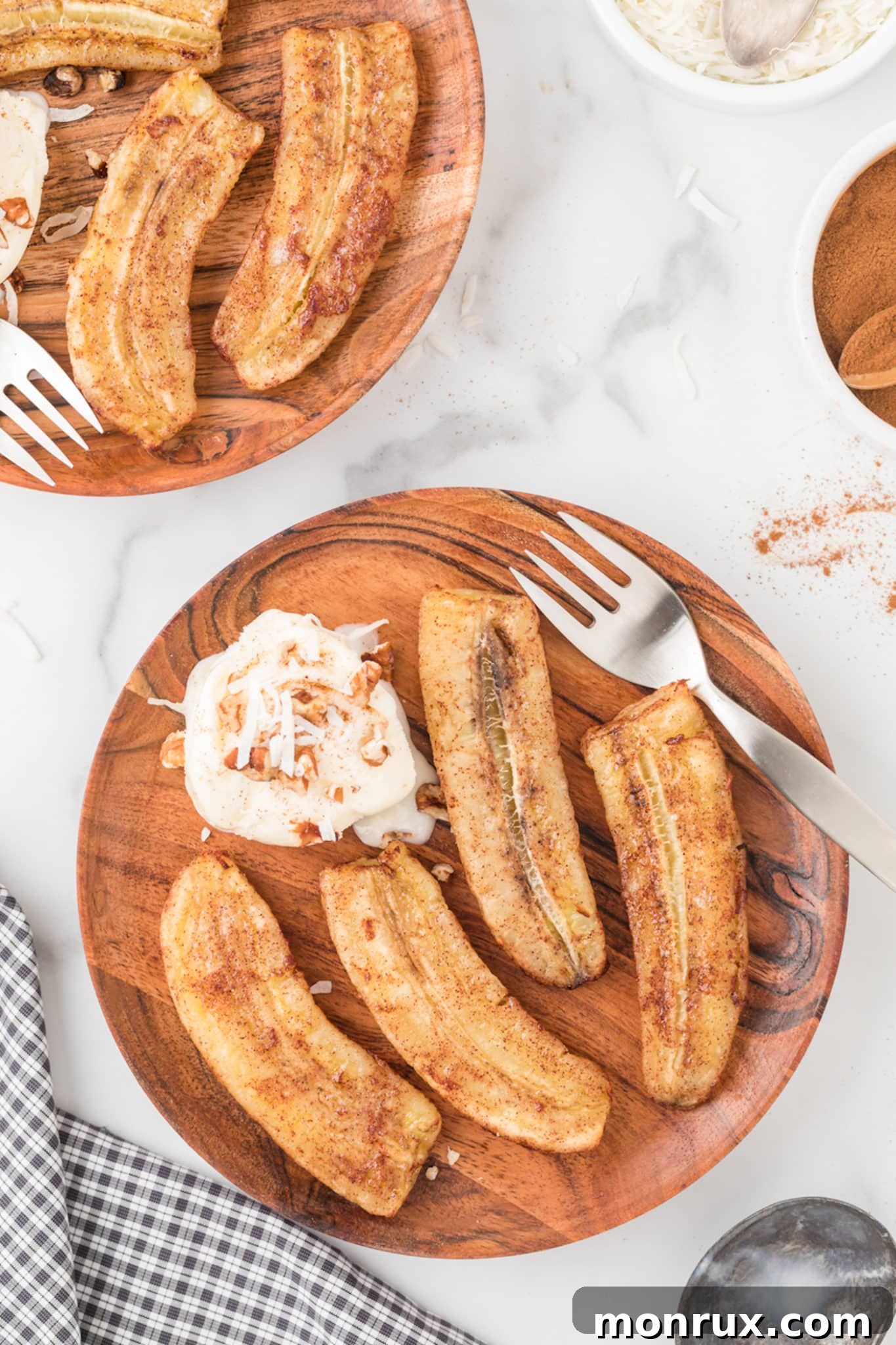 air fryer bananas with ice cream.