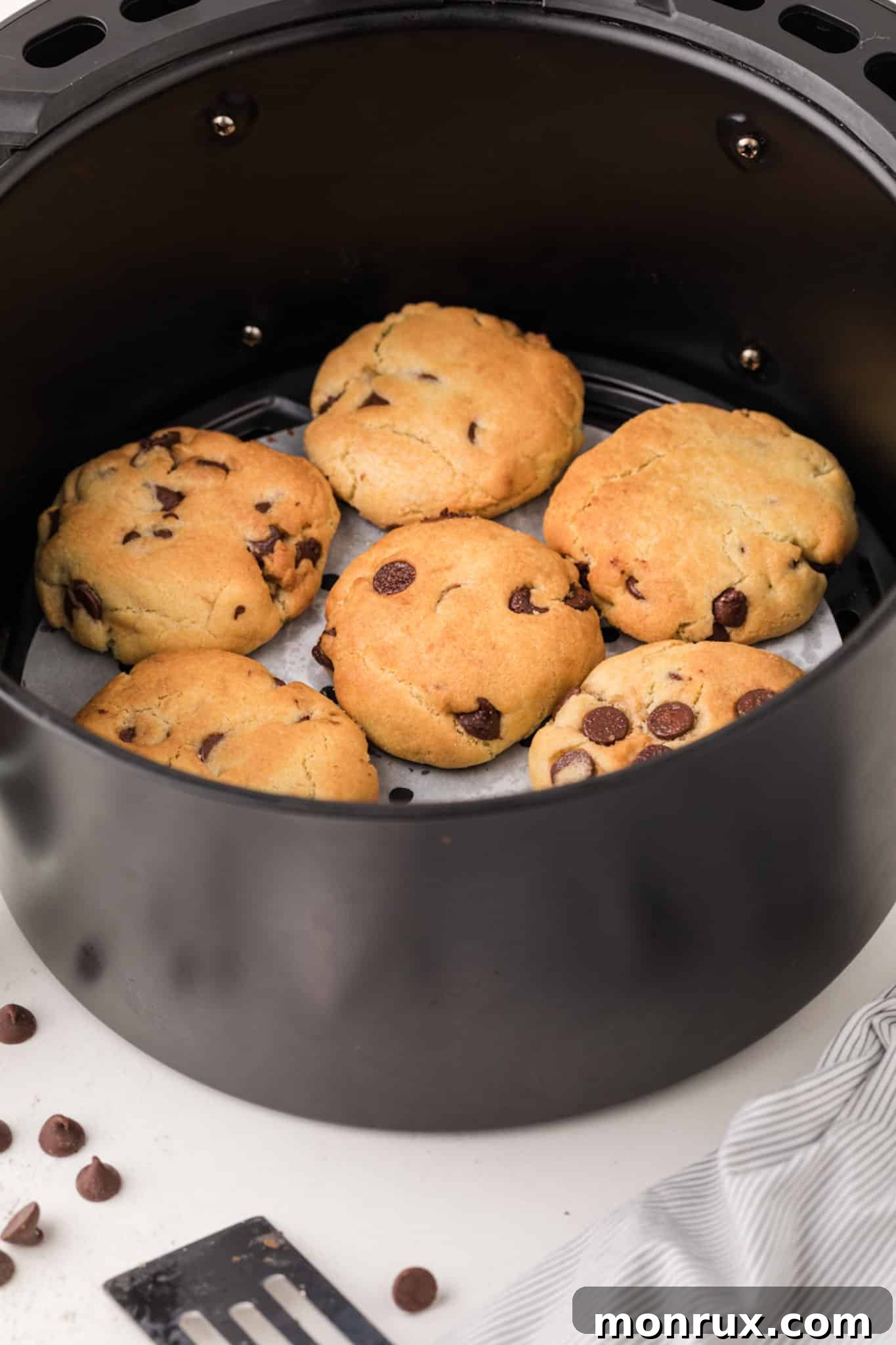 cookies baked in air fryer.