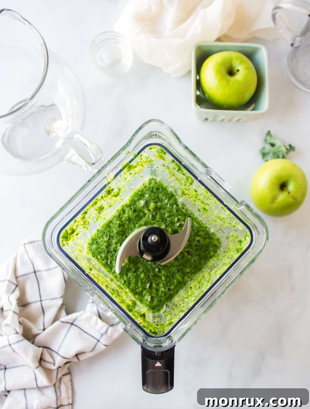 blended kale juice ingredients in a high-speed blender.
